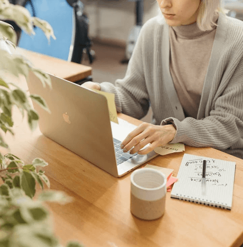 Spot 9L Xarbit illustrazione del team di supporto